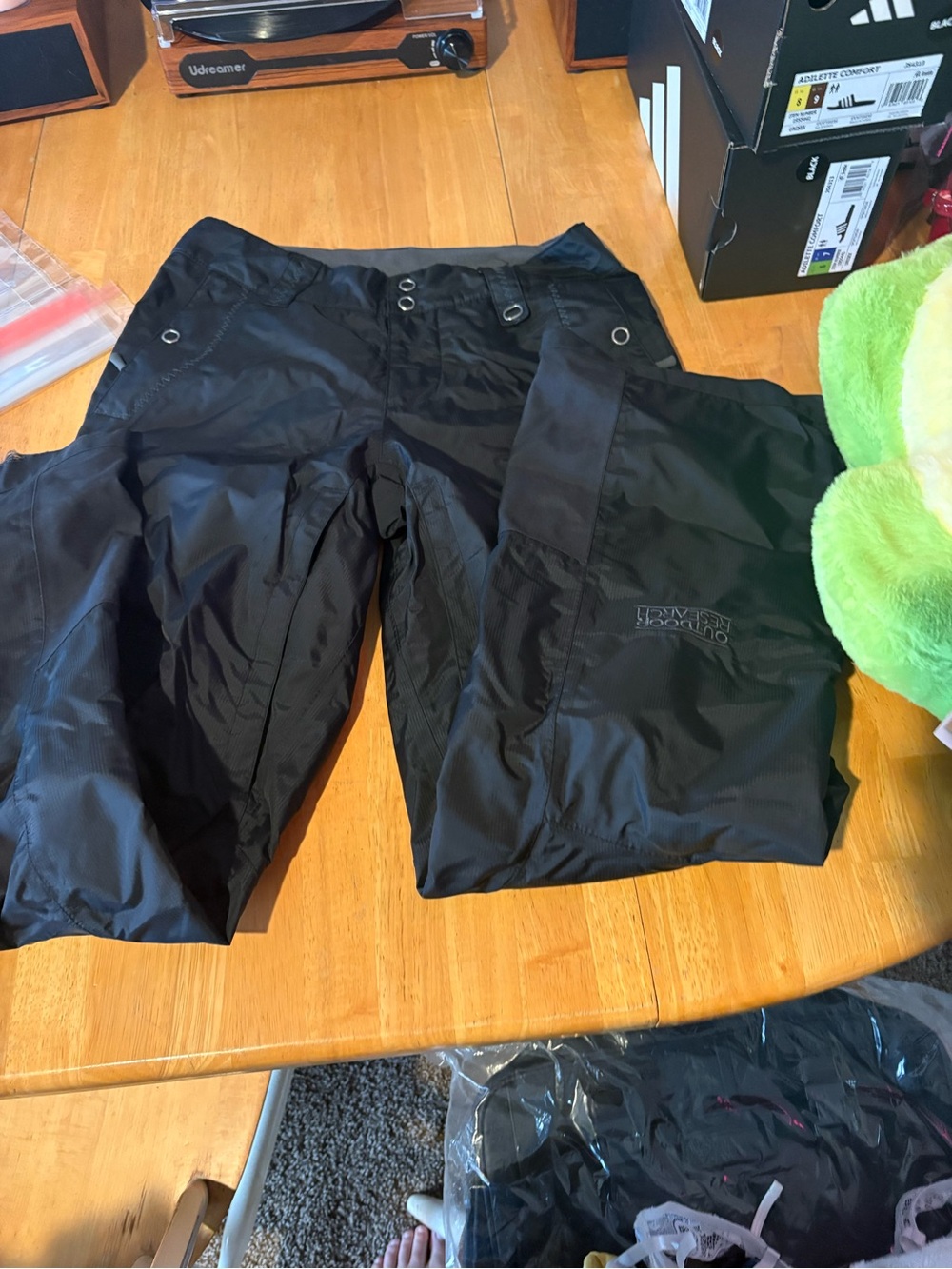 Men's Shorts Subcategory Identification